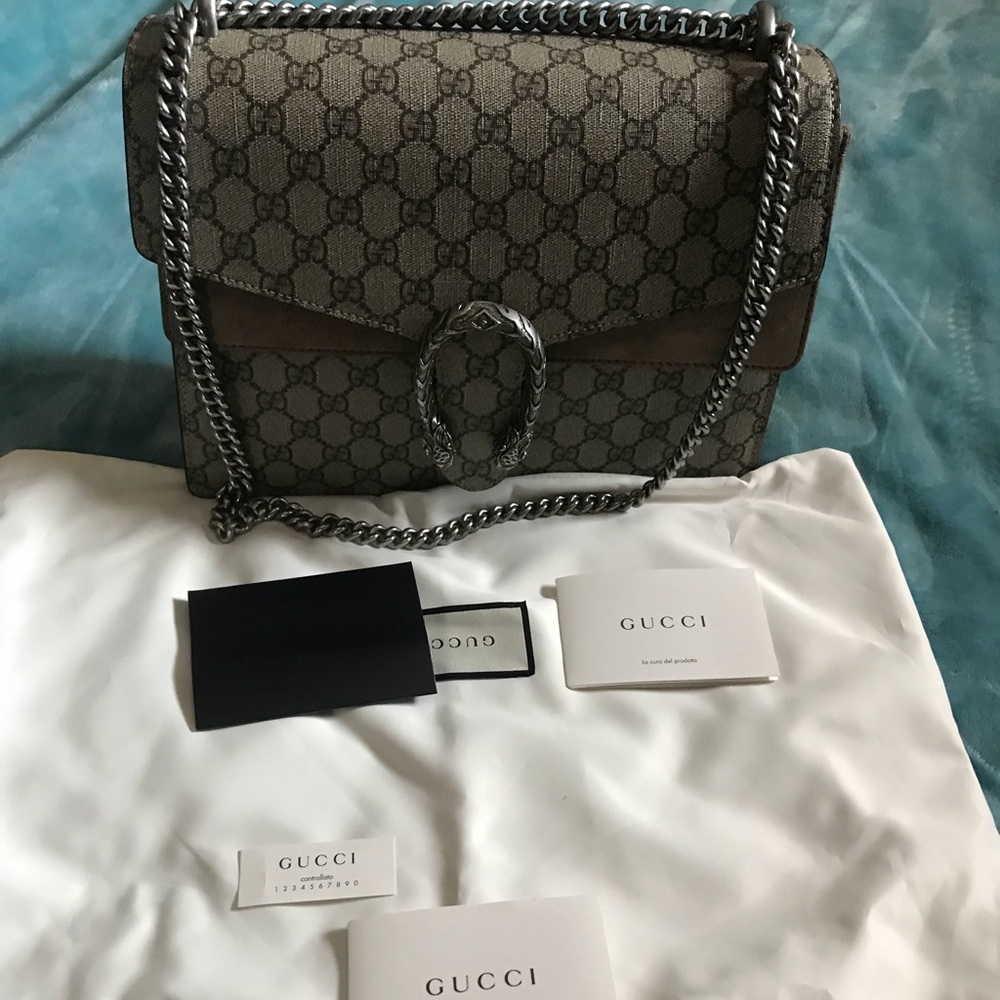 Medium Gucci Dionysus